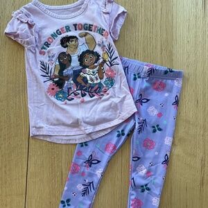 Girl's Disney Encanto 2 Piece Outfit- Size 2T